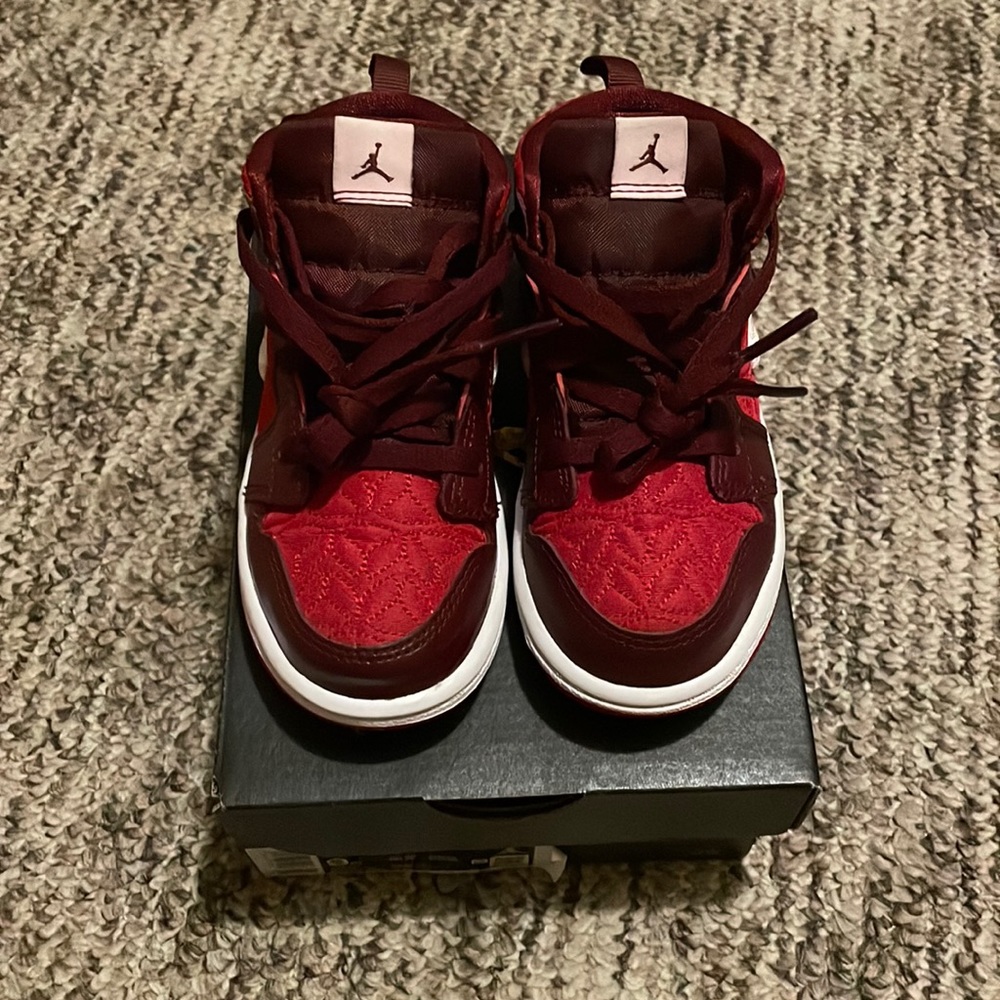 Jordan 1 mid se